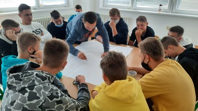 Adaptačné aktivity našich prvákov :)