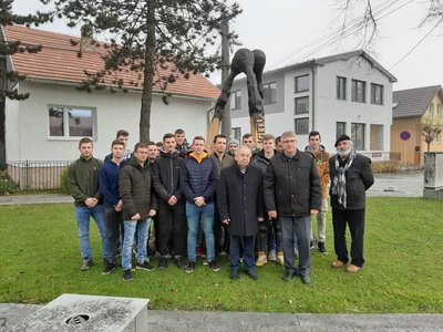 Uctenie si obetí nacistického odboja z roku 1939 pri pamätníku Mareka Frauwirtha 